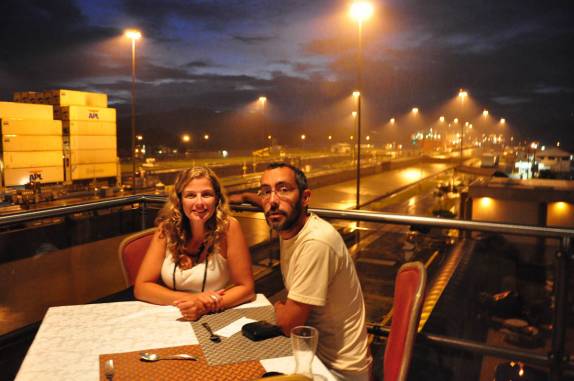 Refeição com vista privilegiada para o Canal do Panamá, ao lado da capital do país, a Cidade do Panamá